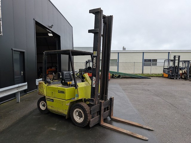 Heftruck clarck, gpm25l, bouwjaar 1988 - afbeelding 18 van  24