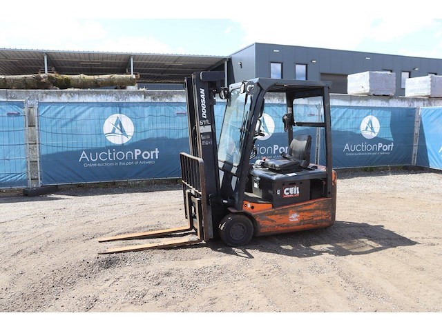 Heftruck doosan b15t-5 elektrisch 1500kg 3.3m 2011 - afbeelding 1 van  1