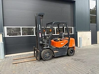 Heftruck doosan b30g diesel 3000kg 5.9m 2016