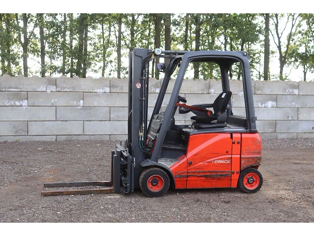 Heftruck fenwick-linde e20ph-01 elektrisch 2000kg 4.2m 2010 - afbeelding 1 van  1