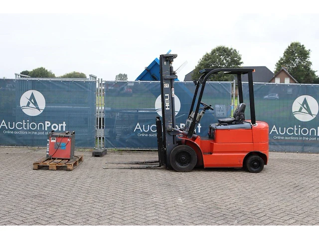 Heftruck heli cpd25j3 elektrisch 2500kg 4.0m 2009 - afbeelding 1 van  1