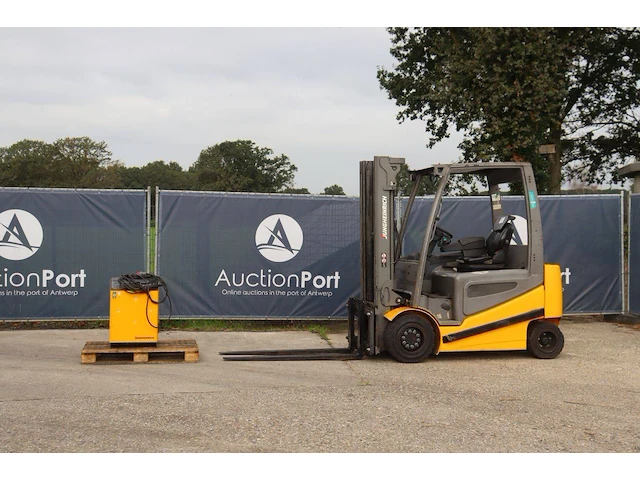Heftruck jungheinrich efg 430k elektrisch 3000kg 3.3m 2018 - afbeelding 1 van  1