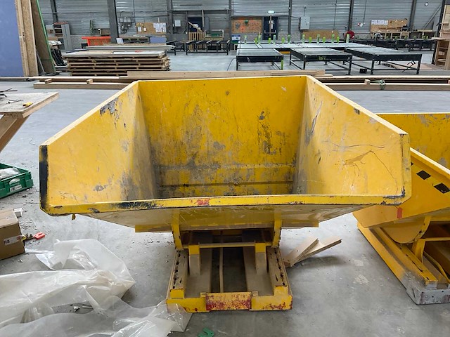 Heftruck kantelbak (1100l) - afbeelding 3 van  5