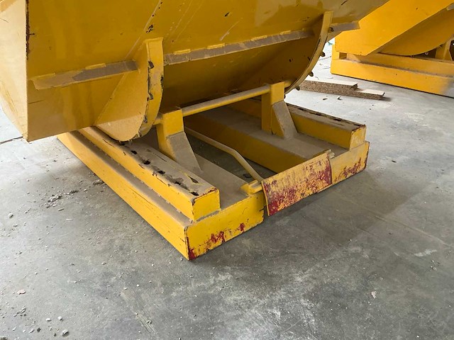 Heftruck kantelbak (1100l) - afbeelding 4 van  5