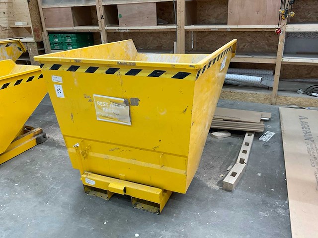 Heftruck kantelbak (1100l) - afbeelding 1 van  4
