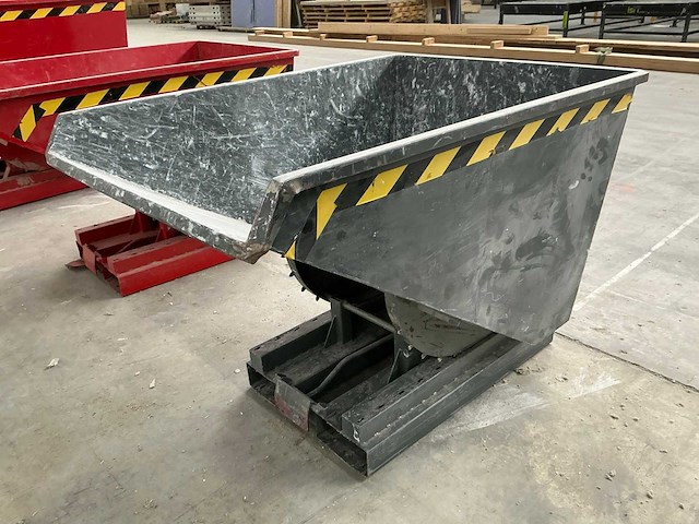 Heftruck kantelbak (600l) - afbeelding 3 van  5