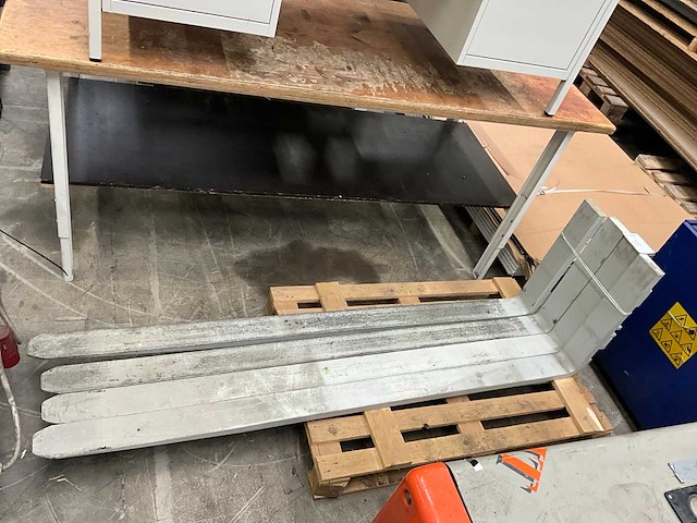 Heftruck lepel (4x) - afbeelding 1 van  3