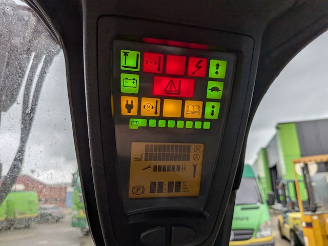 Heftruck linde, e12-01, bouwjaar 2008 - afbeelding 10 van  24