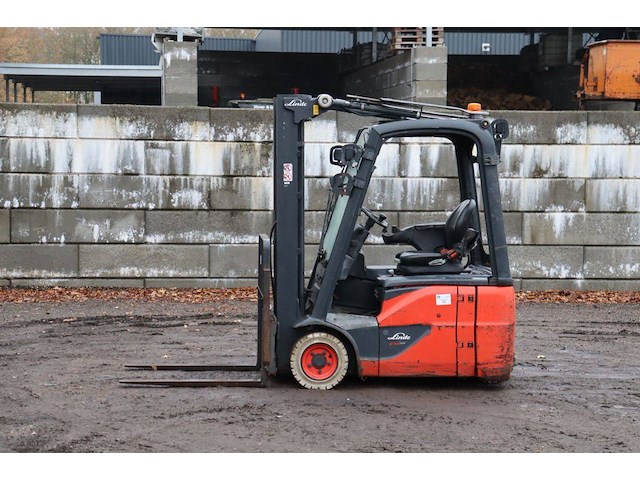 Heftruck linde e14-02 elektrisch 1400kg 7m 2017 - afbeelding 1 van  1