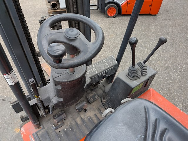 Heftruck linde, e15, bouwjaar 2000 - afbeelding 6 van  19