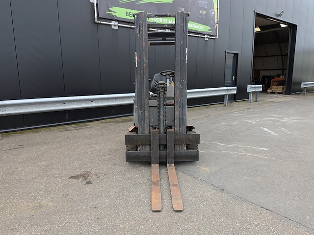Heftruck linde, e15, bouwjaar 2000 - afbeelding 12 van  19