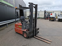Heftruck linde, e15, bouwjaar 2000 - afbeelding 13 van  19