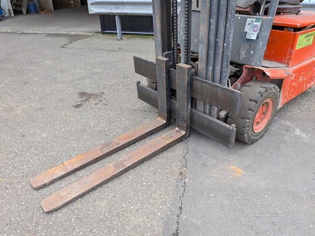 Heftruck linde, e15, bouwjaar 2000 - afbeelding 19 van  19