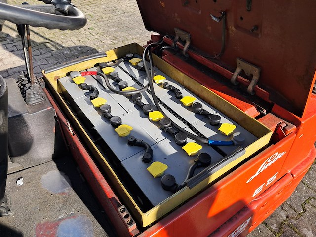 Heftruck, linde, e15, rood - afbeelding 2 van  19