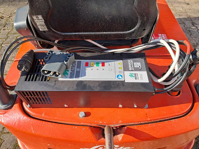 Heftruck, linde, e15, rood - afbeelding 10 van  19