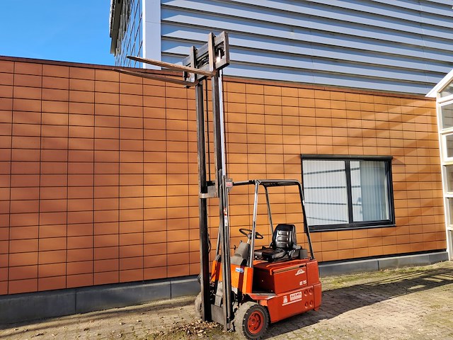 Heftruck, linde, e15, rood - afbeelding 12 van  19