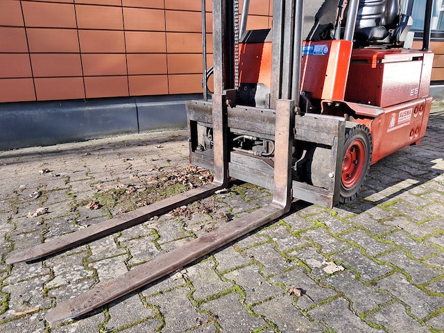 Heftruck, linde, e15, rood - afbeelding 18 van  19