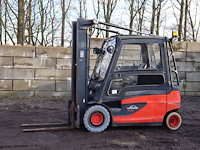 Heftruck linde e25l elektrisch 2500kg - afbeelding 1 van  1