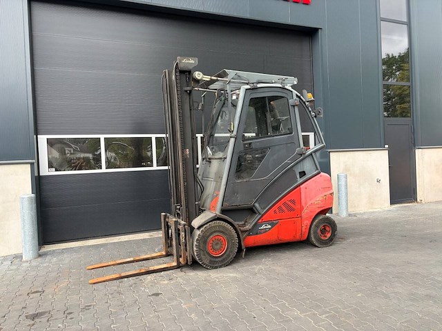 Heftruck linde h30t-02 lpg 3000kg 4.45m 2016 - afbeelding 1 van  1
