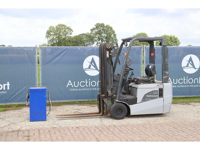 Heftruck nissan 1n1l18q elektrisch 1250kg 4.75m 2011 - afbeelding 1 van  1