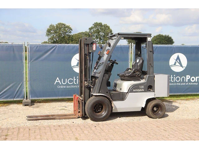 Heftruck nissan fl01a15 diesel 1500kg 3.0m 2005 - afbeelding 1 van  1