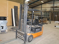 Heftruck still r20-16 met driedelige mast, sideshift, hefhoogte 494 cm, hefvermogen 1600 kg, 7203 draaiuren...