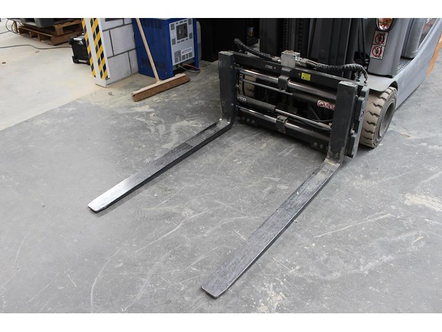 Heftruck still rx20-2u met driedelige mast, 48v 100 a acculader en set verlenglepels. hefhoogte 685 cm. sid... - afbeelding 6 van  9