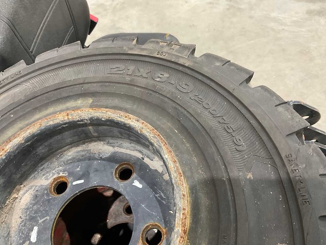 Heftruck stoelen banden trekhaak - afbeelding 6 van  10