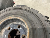 Heftruck stoelen banden trekhaak - afbeelding 6 van  10