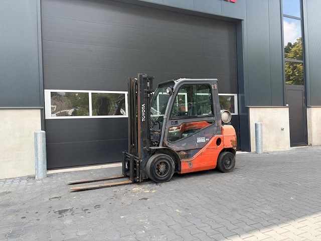 Heftruck toyota 02-8fgf25 lpg 2500kg 3.3m 2011 - afbeelding 1 van  1