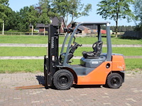 Heftruck toyota 52-8fd25 diesel 2500kg 3.0m 2011