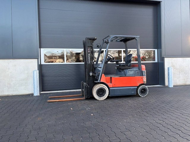Heftruck toyota 7fbmf25 elektrisch 2500kg 4.7m 2005 - afbeelding 1 van  1