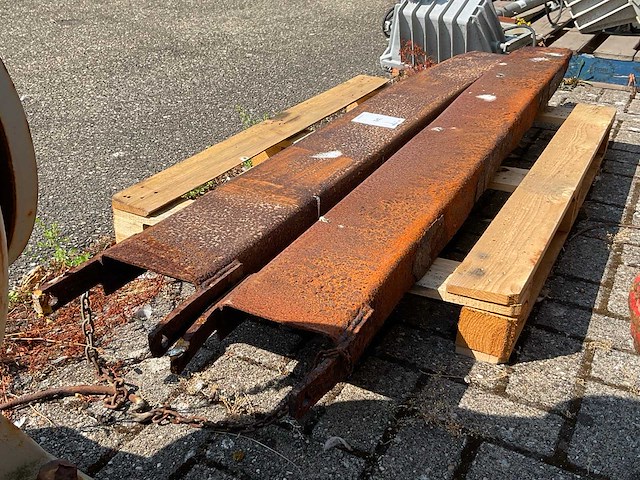 Heftruck verlenglepel set - afbeelding 2 van  2