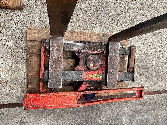 Heftruck wifo kist kantelaar - heftruck toebehoren - afbeelding 2 van  3