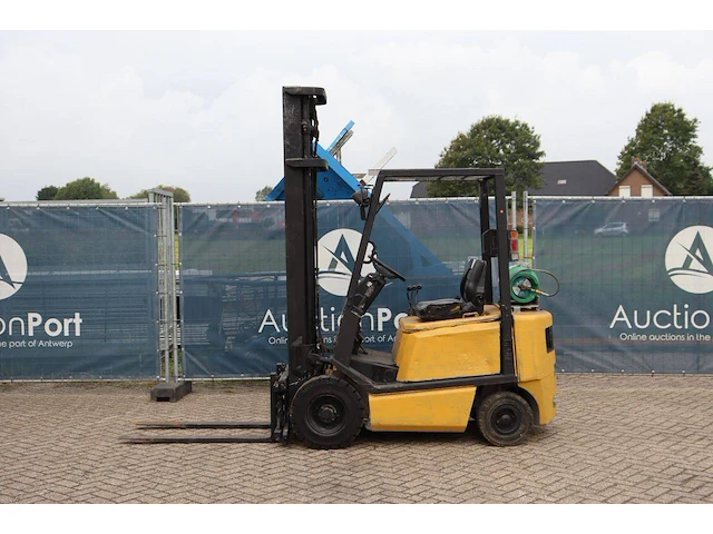 Heftruck yale glp16afv2775 lpg 1540kg 4.33m 2000 - afbeelding 1 van  1