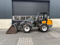 Heftrucks - graafmachines - generatoren - wielladers - hoogwerkers - machines