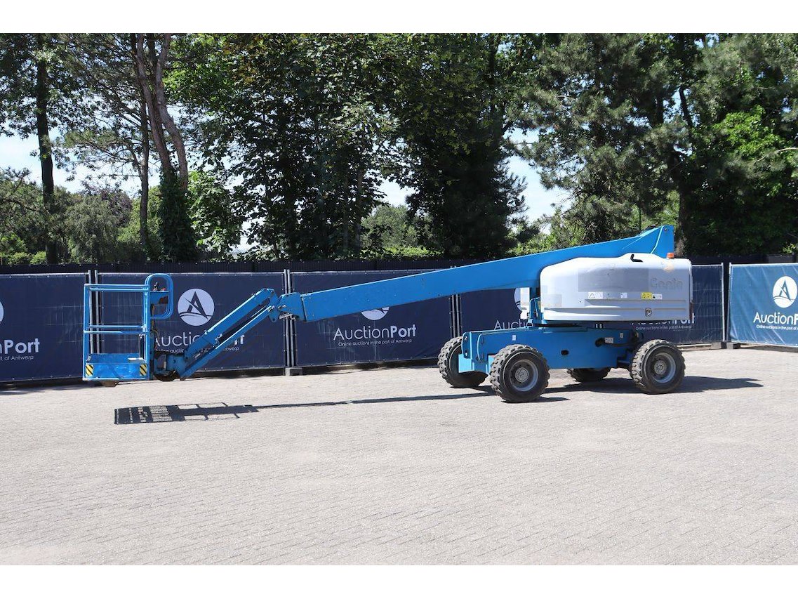 Heftrucks - hoogwerkers - stapelaars - palletwagens