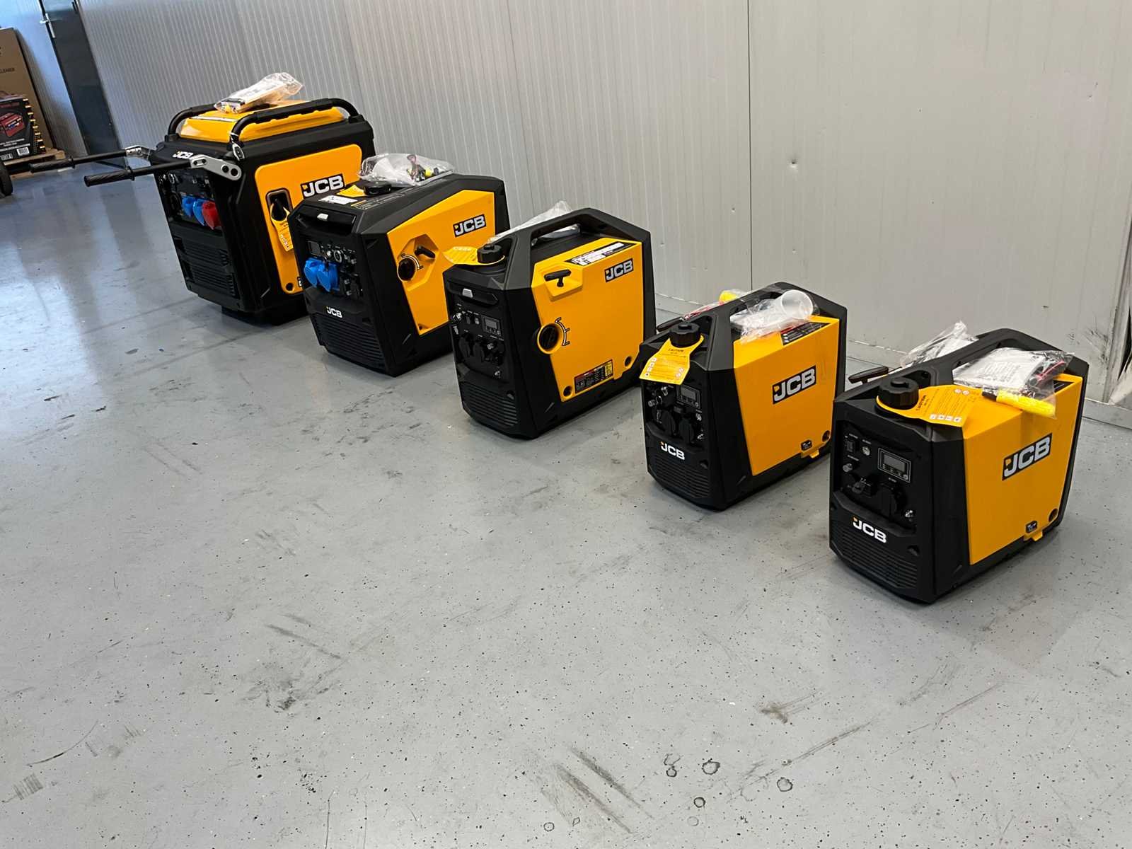 Heftrucks, generatoren & gereedschappen