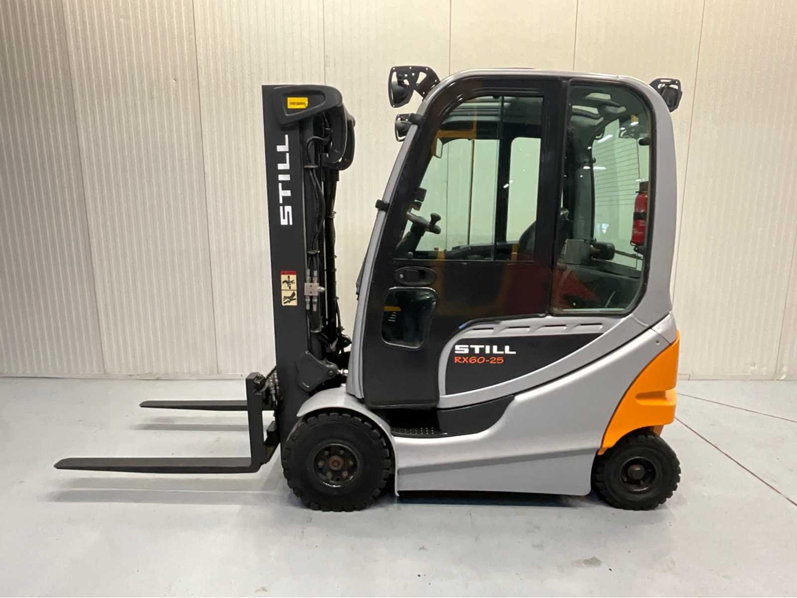 Heftrucks, gereedschappen en materieel