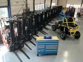 Heftrucks, veegmachines, reinigingsmachines, gereedschappen en werkplaatsinrichting