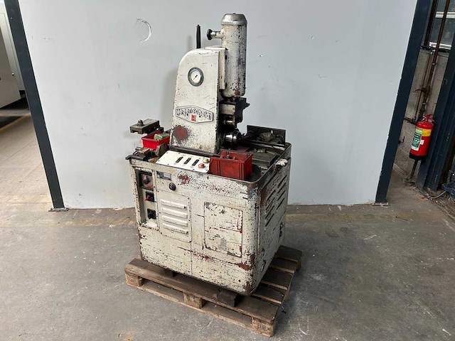 Hegenscheidt - notching machine - afbeelding 3 van  5