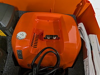 Heggenschaar - 60cmo inclusief accupakket (2 accu's en lader) husqvarna, 520ihd61, bouwjaar 2020 - afbeelding 4 van  13