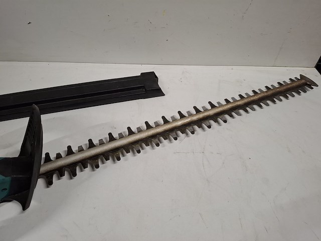 Heggenschaar - 65cm - 230v bosch, ahs 65-34, bouwjaar 2016 - afbeelding 5 van  6