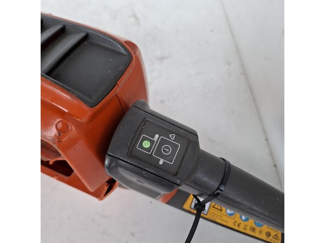 Heggenschaar 60cm accu 36v husqvarna, 520ihd60, bouwjaar 2021 - afbeelding 5 van  9