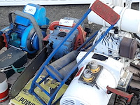 Heggenschaar en 2x kettingzaag - afbeelding 13 van  20