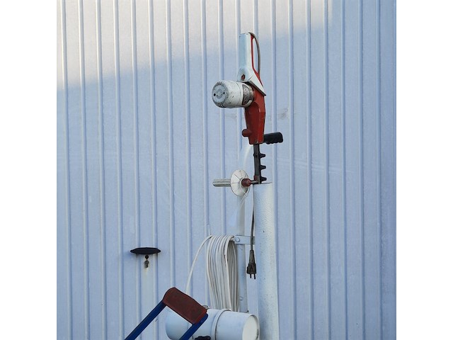 Heggenschaar en 2x kettingzaag - afbeelding 15 van  20