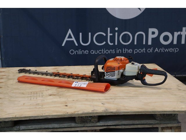 Heggenschaar stihl hs 82r - afbeelding 1 van  1