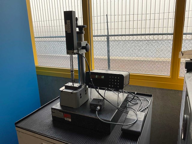 Heidenhain vrz 402 hoogtemeter met vlaksteen - afbeelding 1 van  8