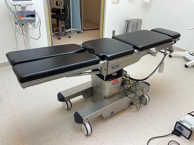 Heijneman medical opt30 operatietafel - afbeelding 16 van  24