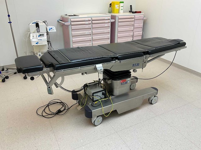 Heijneman medical opt30 operatietafel - afbeelding 17 van  24